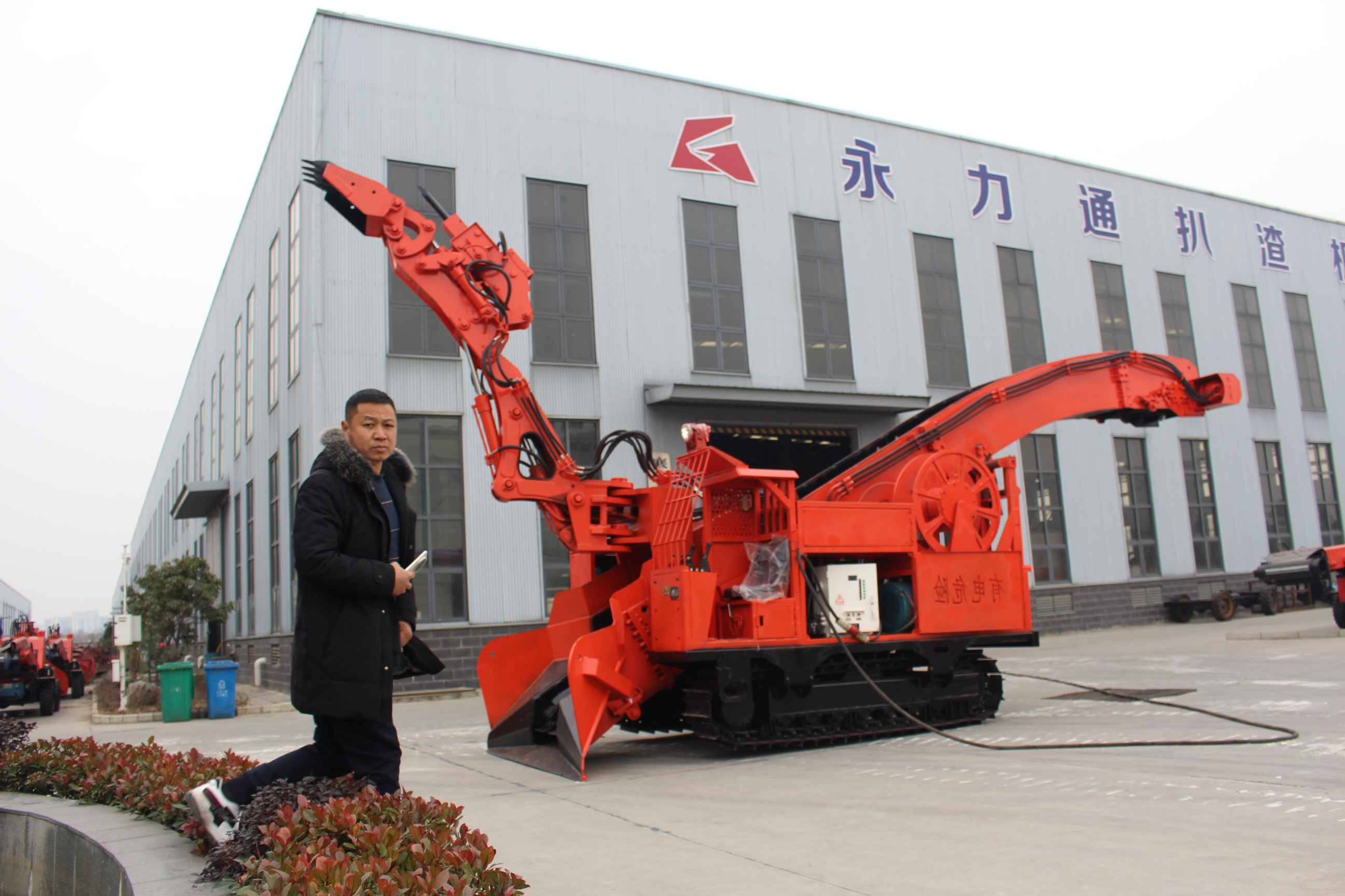 失望至深，唇齿紧闭：那些被沉默掩埋的伤与痛