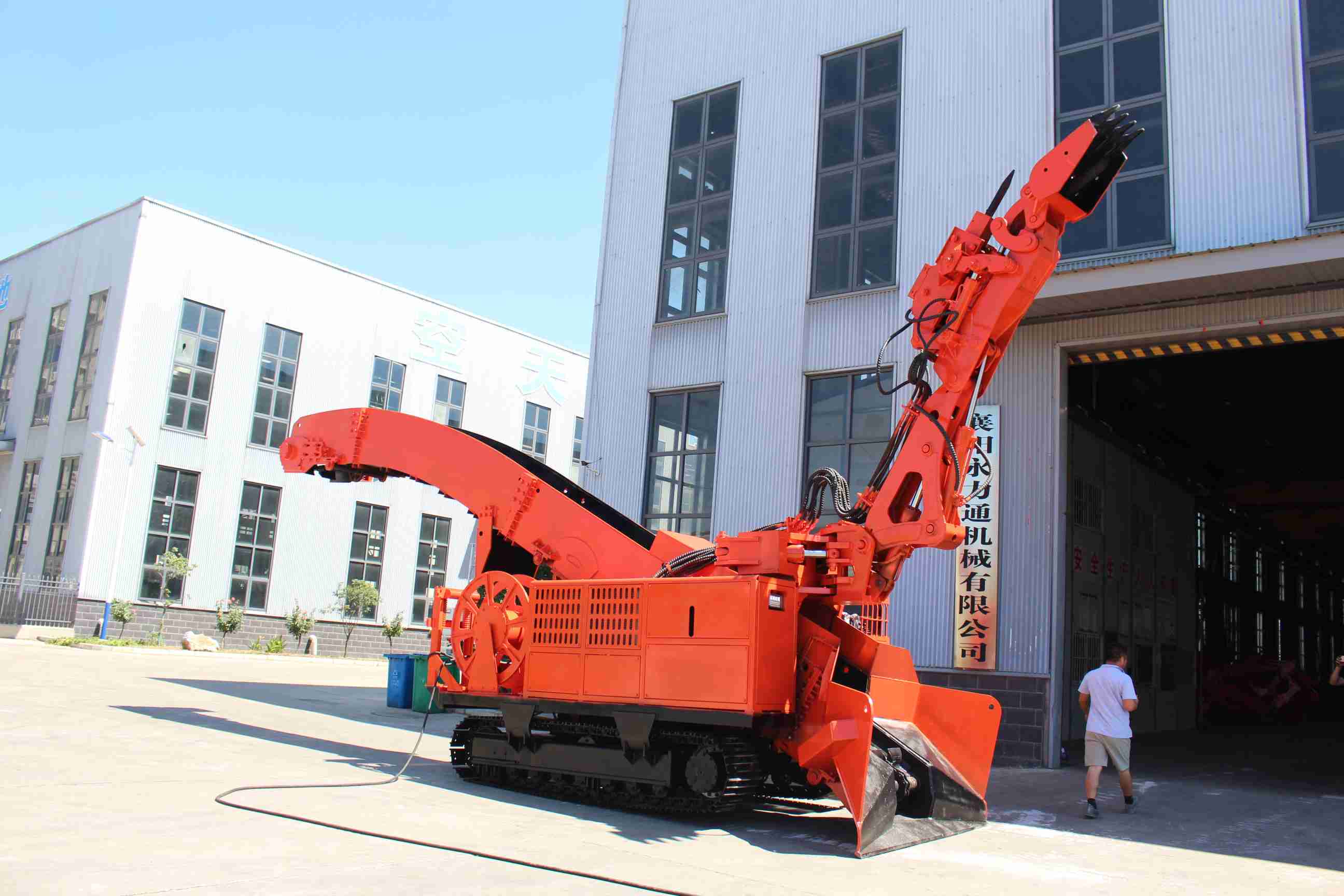 相伴生辰共欢颜，情长意浓，祝吾爱岁岁安康喜乐永绵延